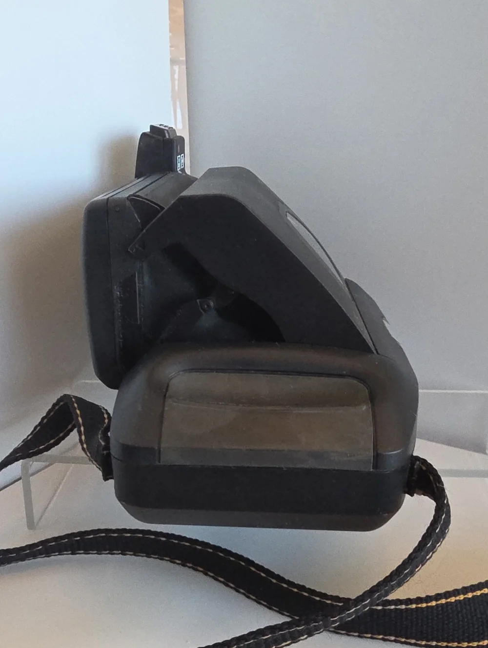 Vintage 99's Polaroid Captiva SLR -Display Use Only